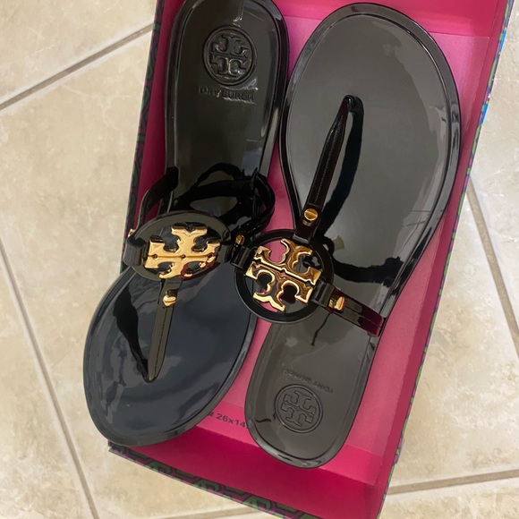 Tory Burch Mini Miller Jelly Thong Sandal - Picture 4 of 4